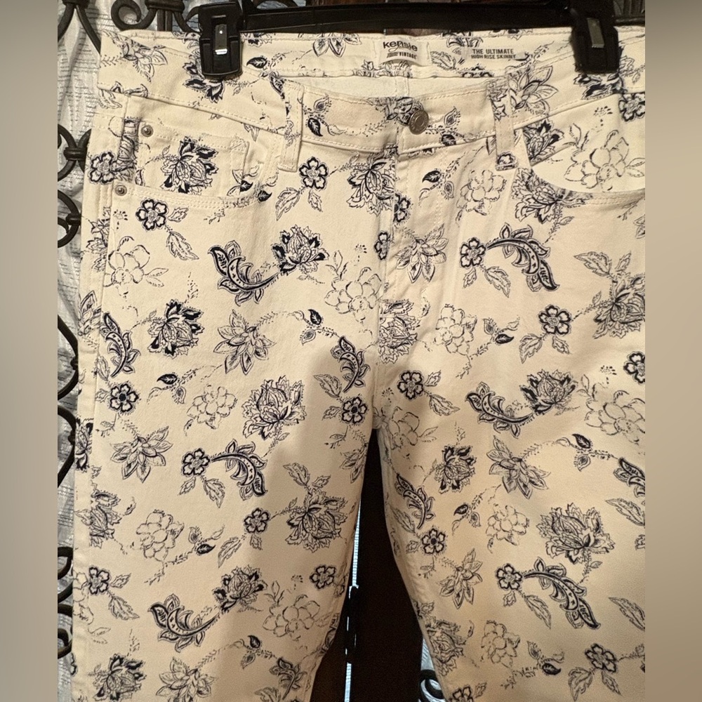Kensie Blue Floral Ankle Jeans - Picture 3 of 7